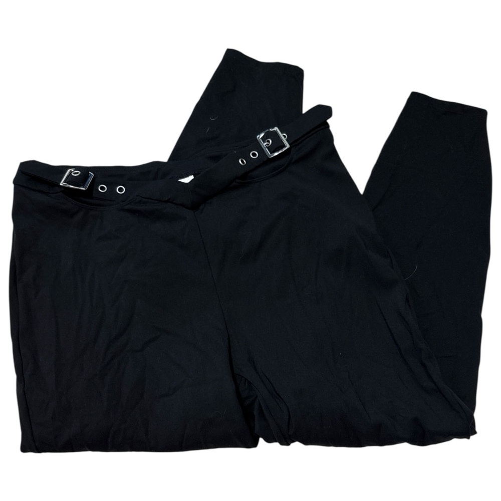 Black Women's Halara buckle leggings